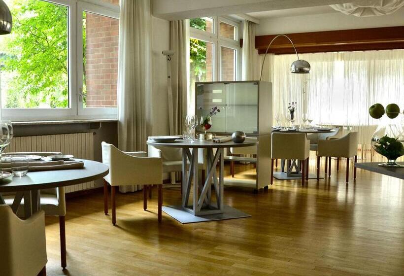 Szálloda Il Cascinalenuovo