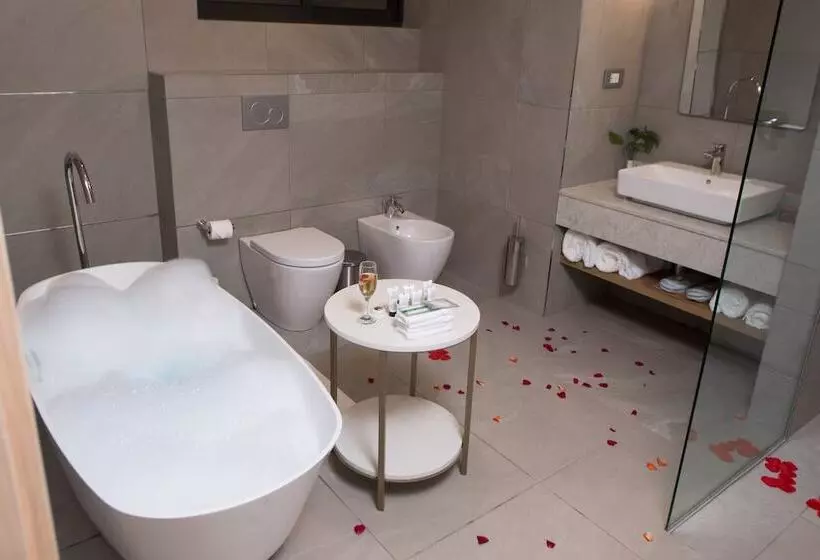 هتل Sunbird Waterfront