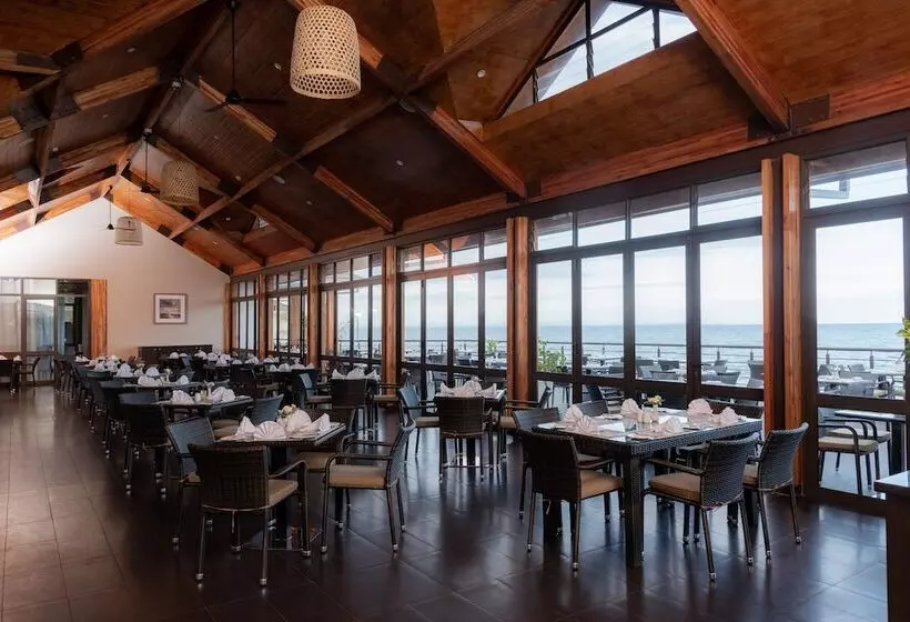 هتل Sunbird Waterfront