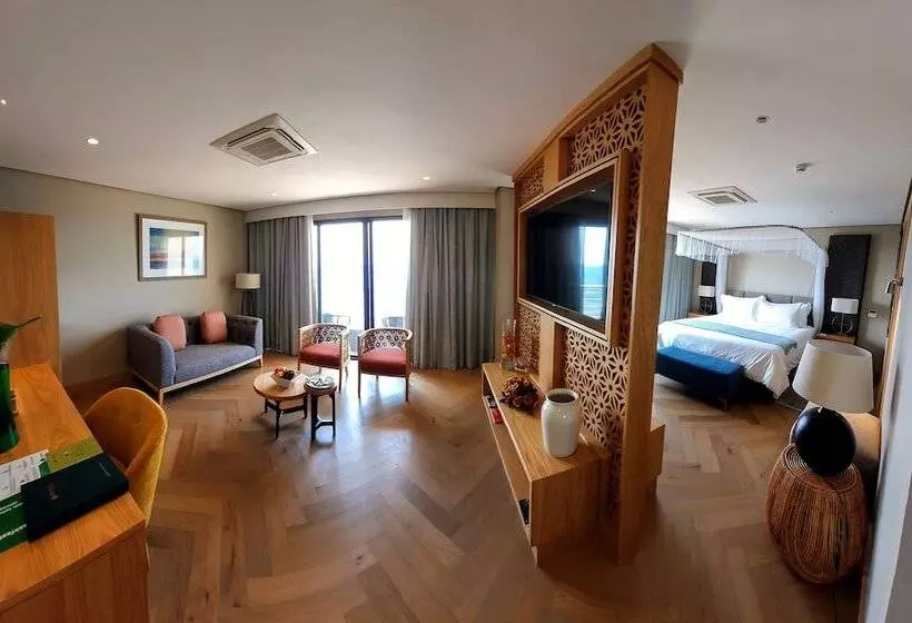 هتل Sunbird Waterfront