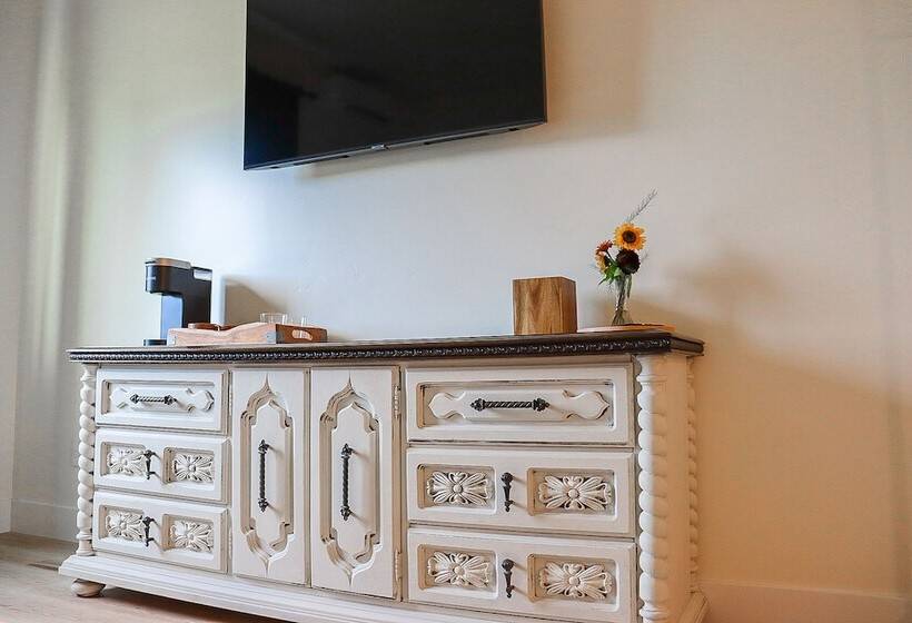 酒店 The Wildflower Inn