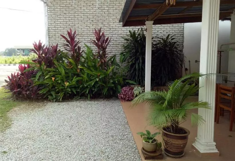 Majatalo Nas Villaria Langkawi