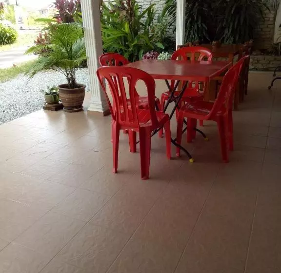 Majatalo Nas Villaria Langkawi