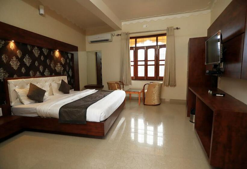 Riviera Madaar Resort