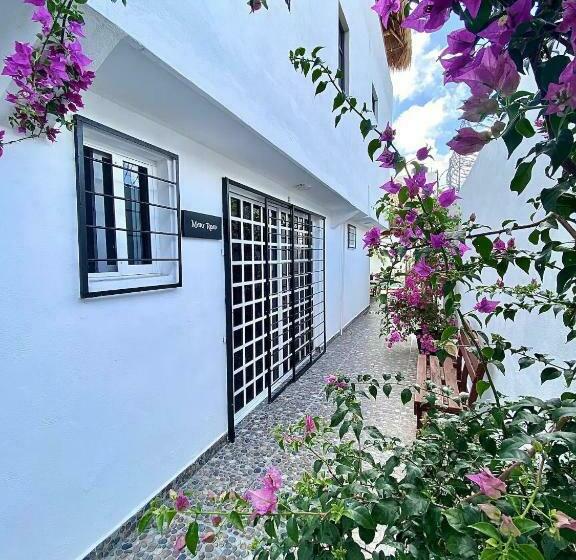 هاستل La Perle Noire   Auberge