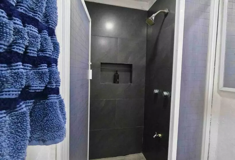 La Perle Noire   Auberge