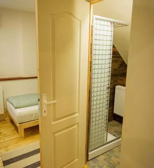 Retkeilymaja Válaszút Fogadó