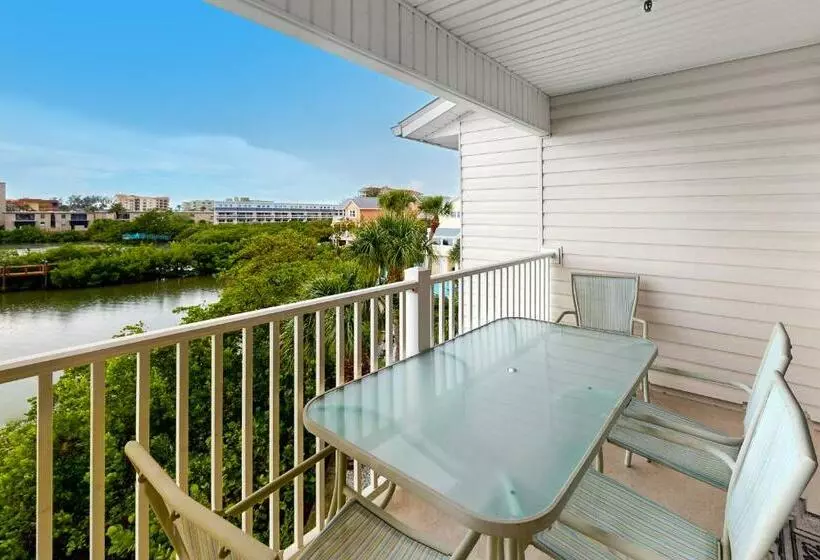 Hotelli Captain S Cove #207