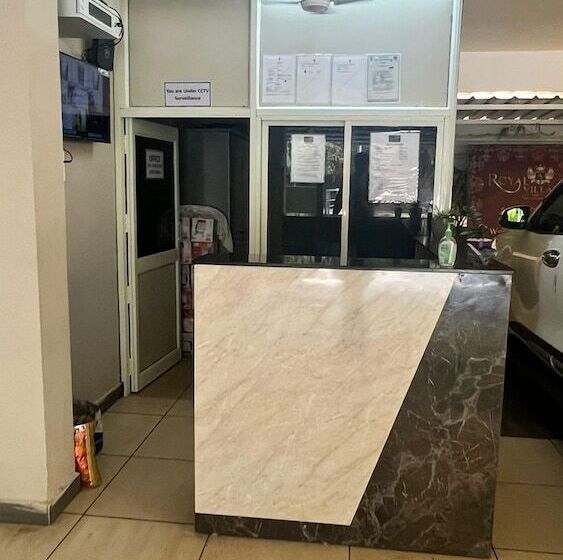 ホテル Royal Villa Guest House