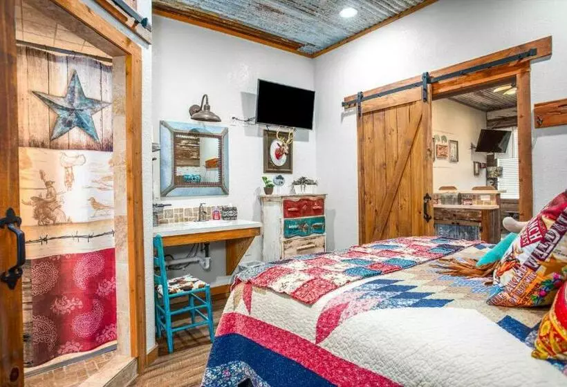 Majatalo Lonesome Dove Bandera Cabin