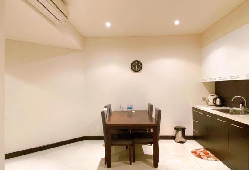 Costa Apartments Central