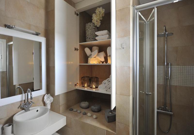 ホテル Ambassador Sea Side Villas