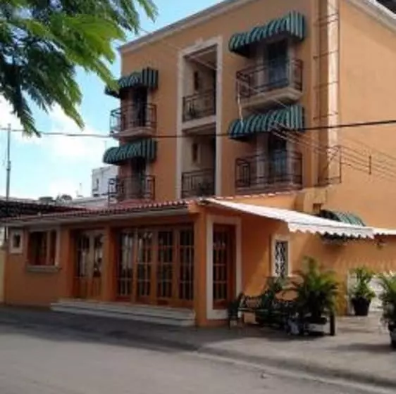 هتل Cancun International By Zeiva