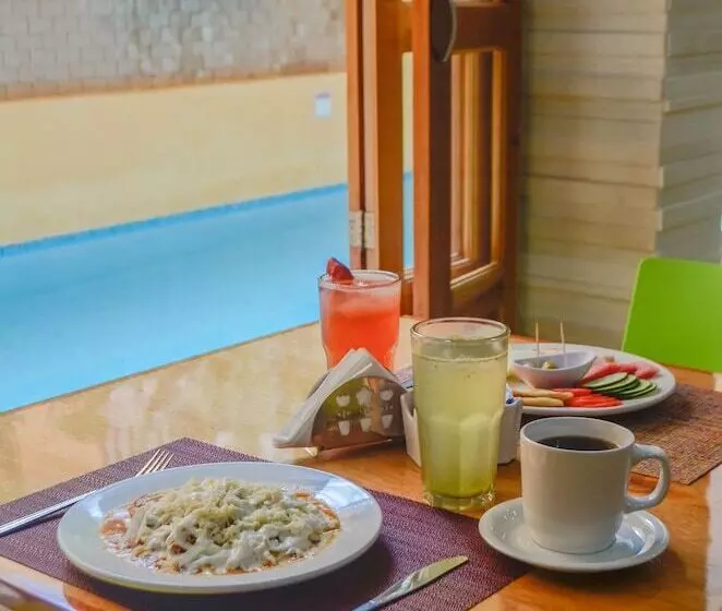 هتل Cancun International By Zeiva