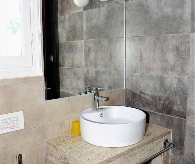 فندق Captains Studios & Apartments