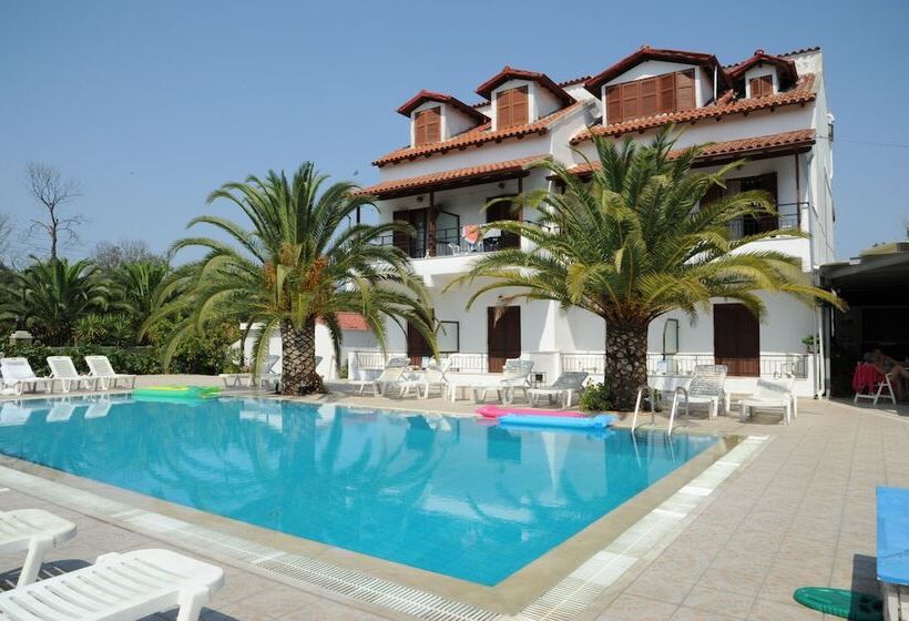 فندق Captains Studios & Apartments