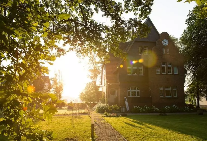 酒店 Gut Bardenhagen