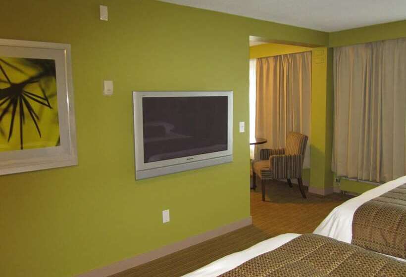 هتل Inn On The Harbour