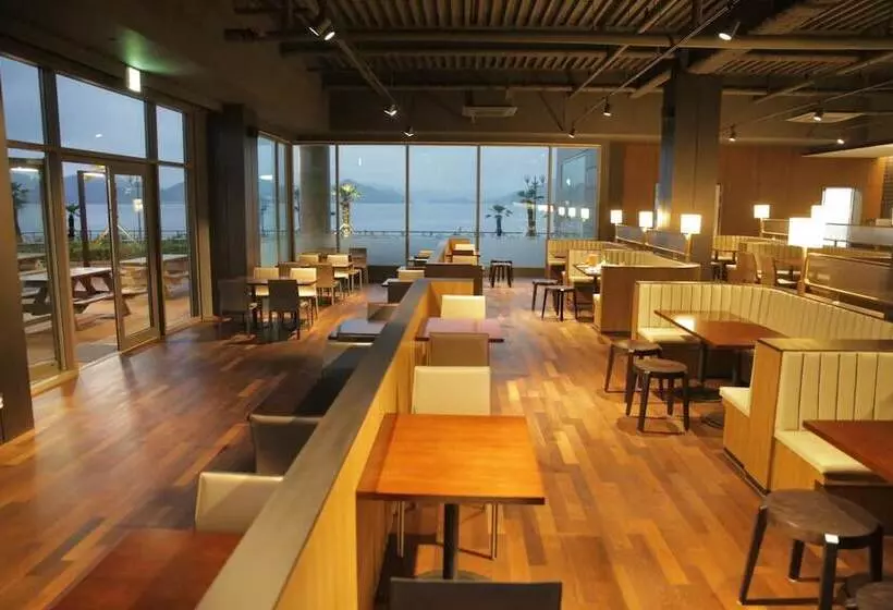 Отель Kumho Tongyeong Marina Resort
