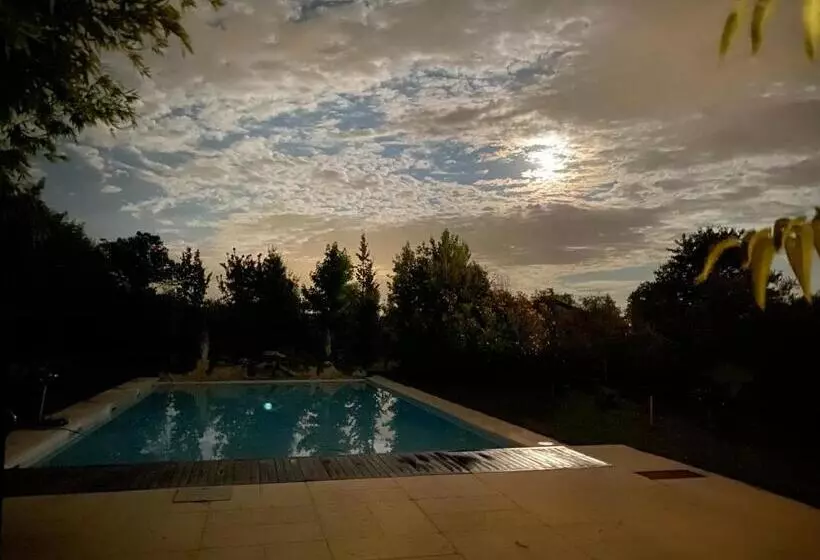 هتل L Unicorno Agriturismo