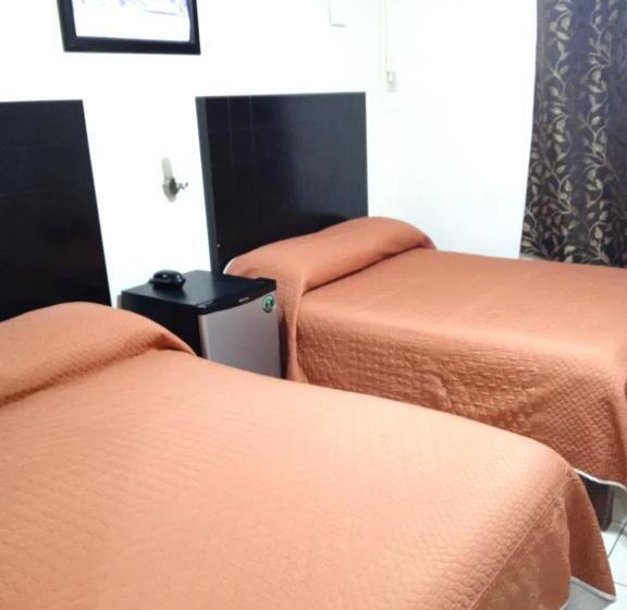 فندق Maria Elena