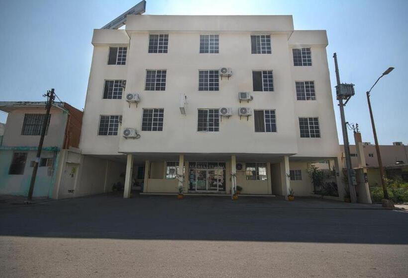 فندق Maria Elena