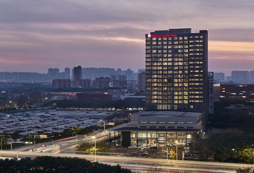 בית מלון כפרי Hilton Garden Inn Wuhan Hankou