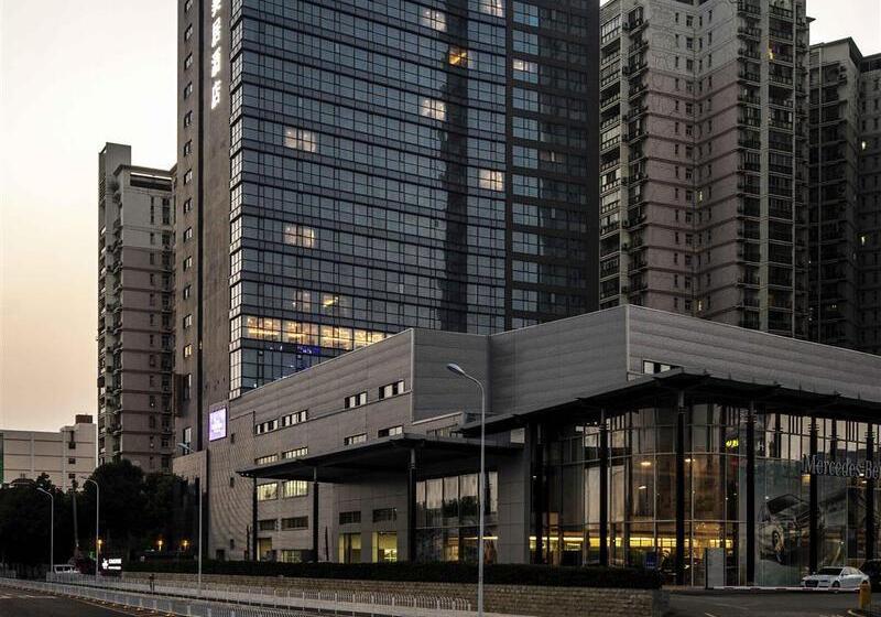 בית מלון כפרי Hilton Garden Inn Wuhan Hankou