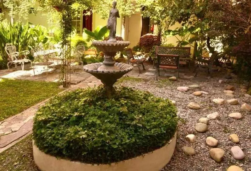 هتل Nuevo Casablanca