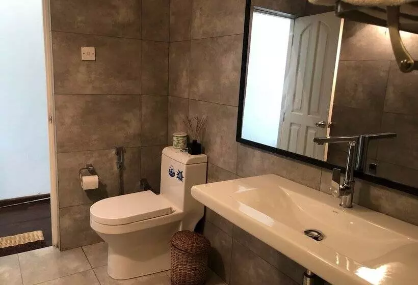 Hotel Number One Mirissa