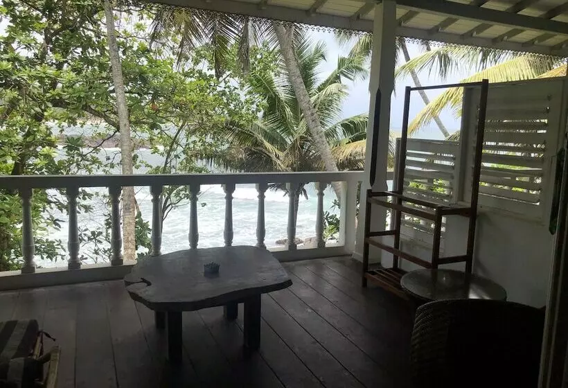 Hotel Number One Mirissa