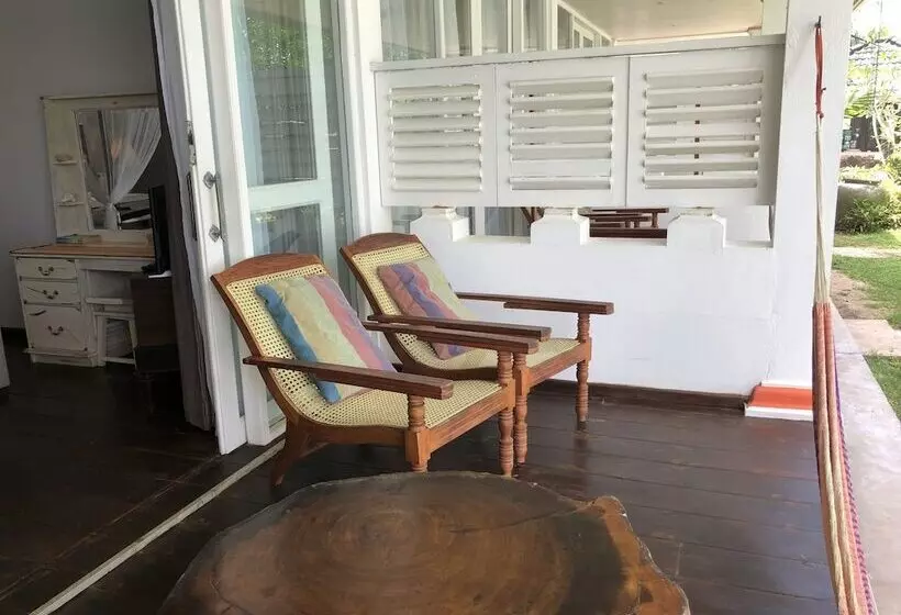 Hotel Number One Mirissa