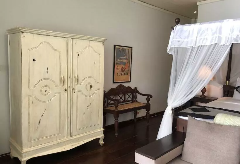 Hotel Number One Mirissa