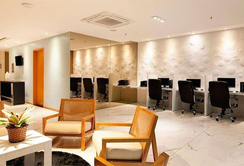 Hotel Oasis Cabo Frio