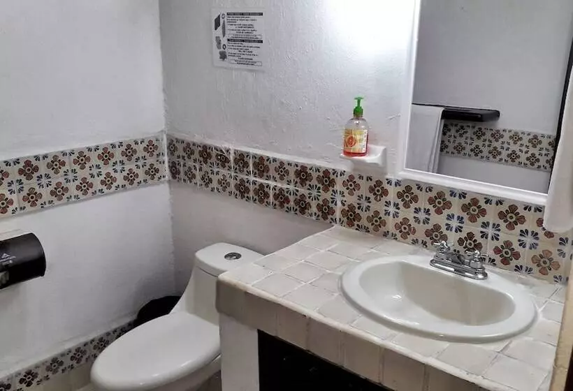 Hotel Solimar Inn Suites