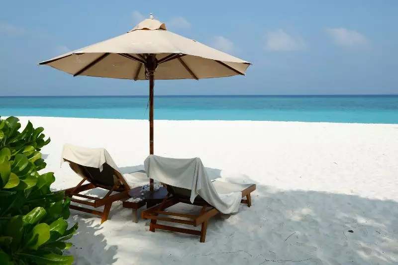 هتل The Barefoot Eco