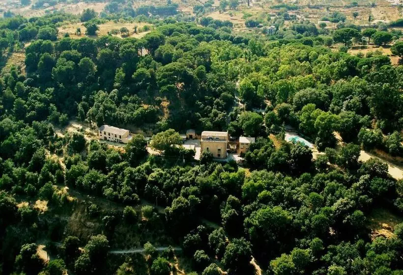 هتل Torre Di Renda