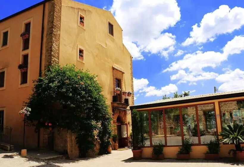 هتل Torre Di Renda