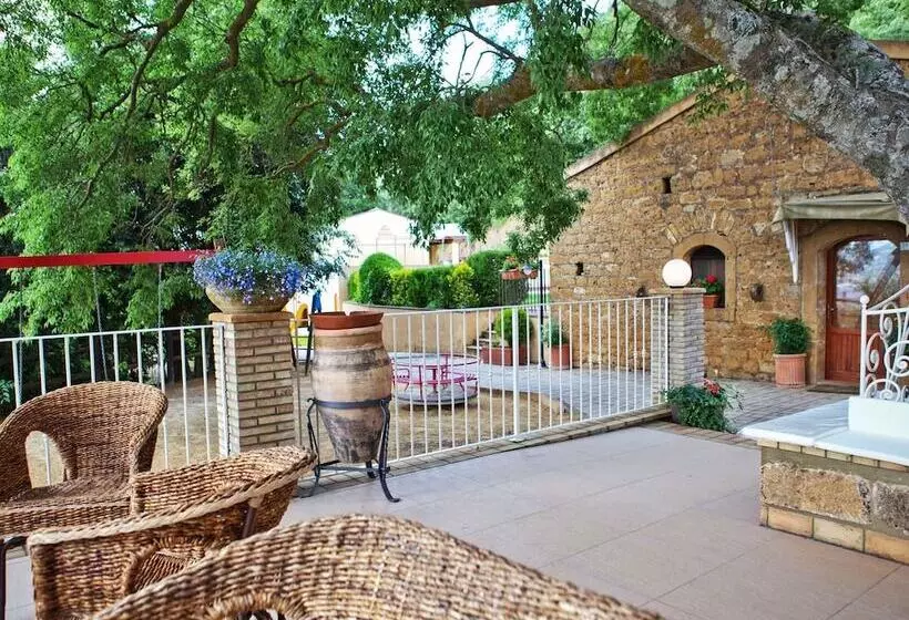 هتل Torre Di Renda