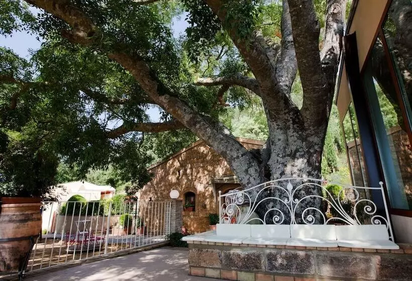 هتل Torre Di Renda