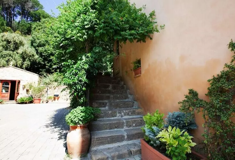 هتل Torre Di Renda