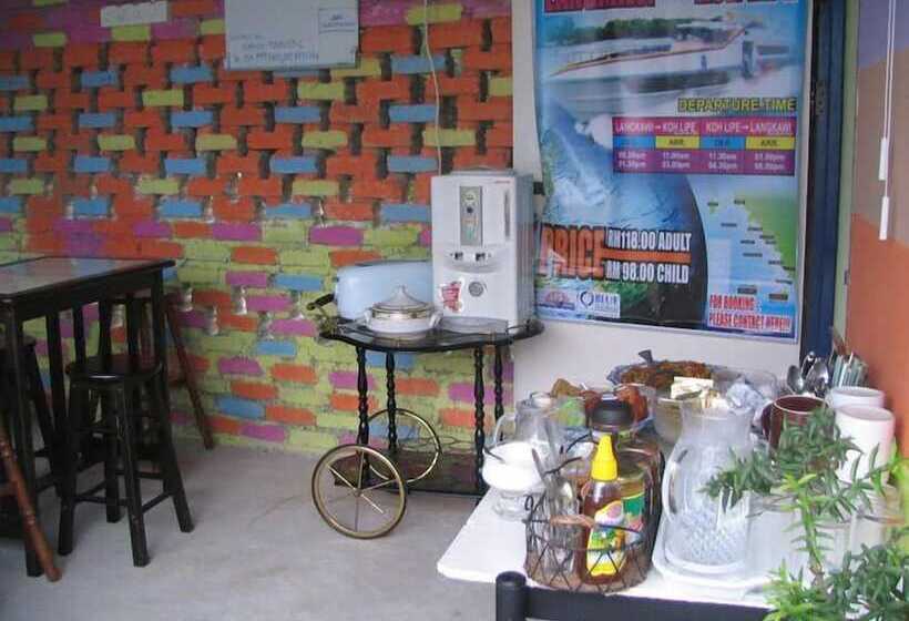 فندق على الطريق The Box Chalet