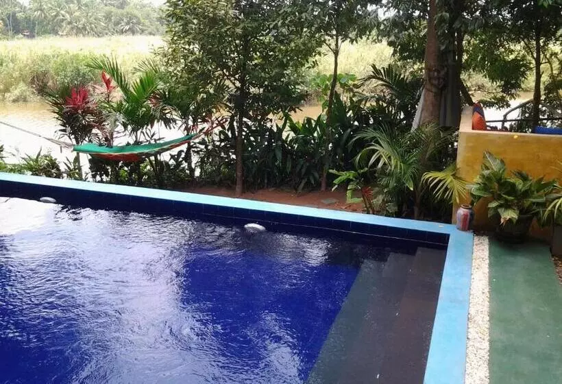 Пансион Randoni Villa