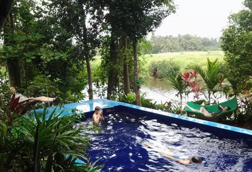 Пансион Randoni Villa