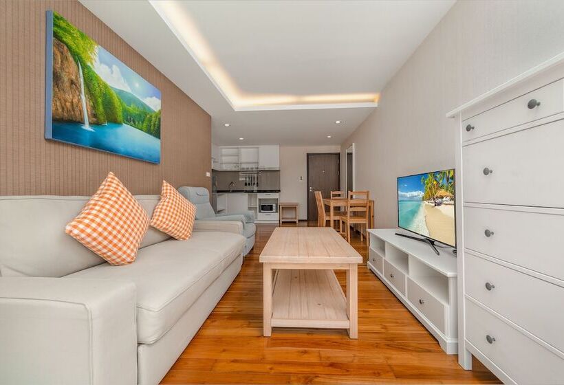 منتجع The Title Condo By Tropic Look