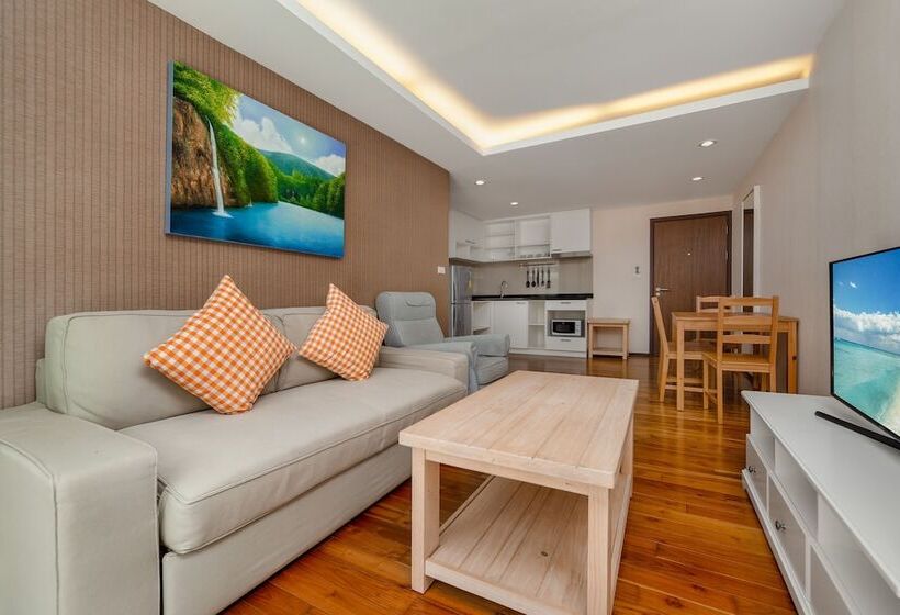 منتجع The Title Condo By Tropic Look