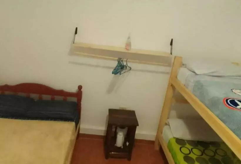 ベッドアンドブレックファースト Humapacha Hostel