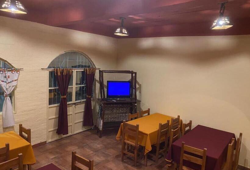 Bed and Breakfast Humapacha Hostel