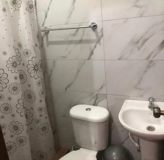 پانسیون Hostal El Bellettini