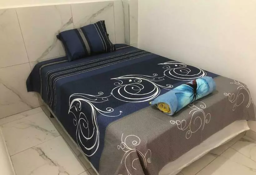 پانسیون Hostal El Bellettini